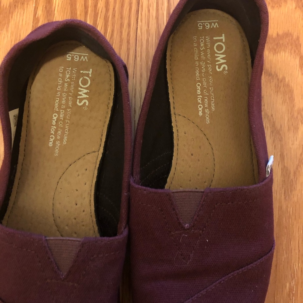 TOMS Maroon - Picture 2 of 4